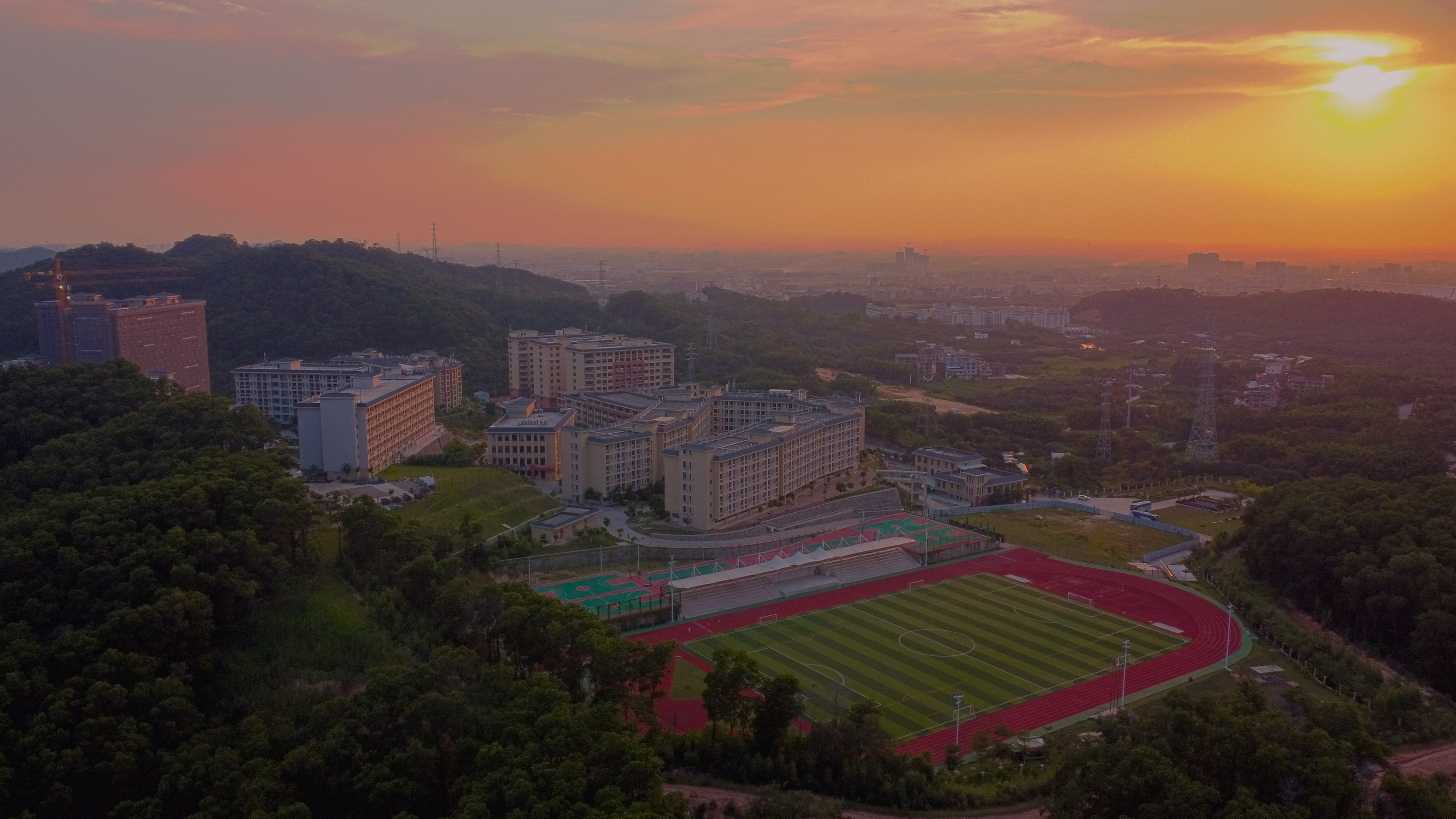 广州华南商贸职业学院